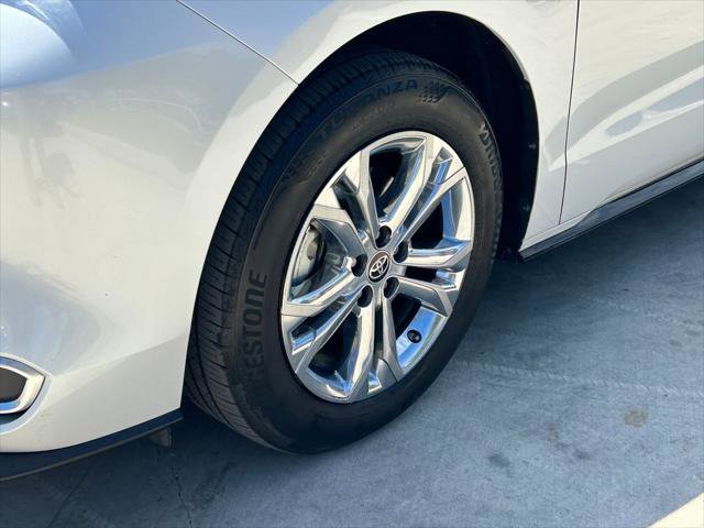 Certified 2024 Toyota Sienna Platinum AWD/4WD image 9