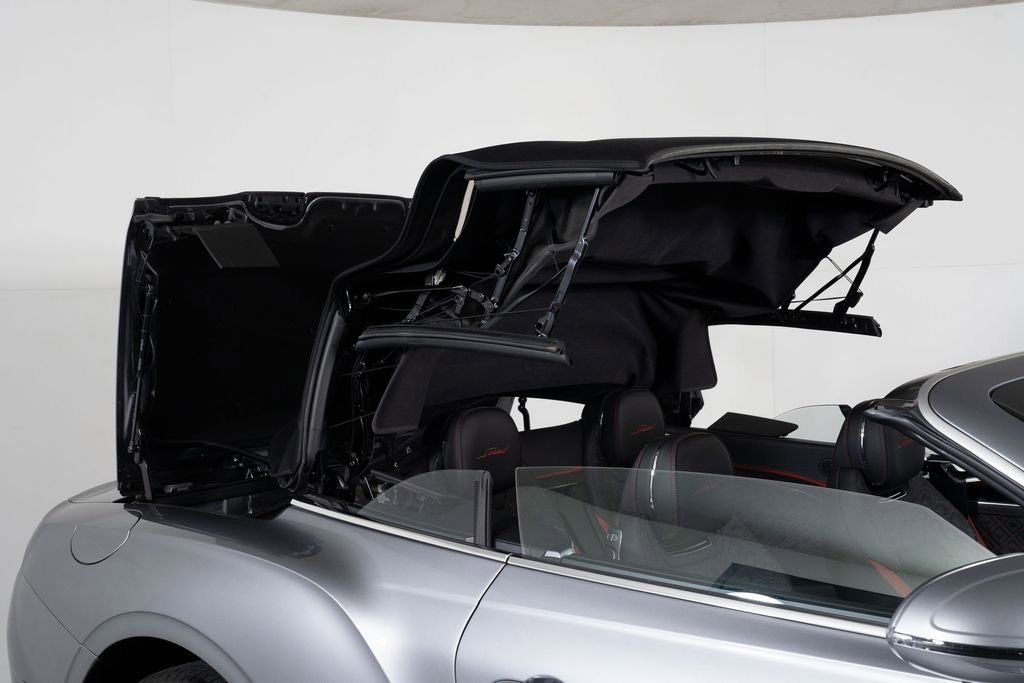 Used 2023 Bentley Continental GT Speed image 19