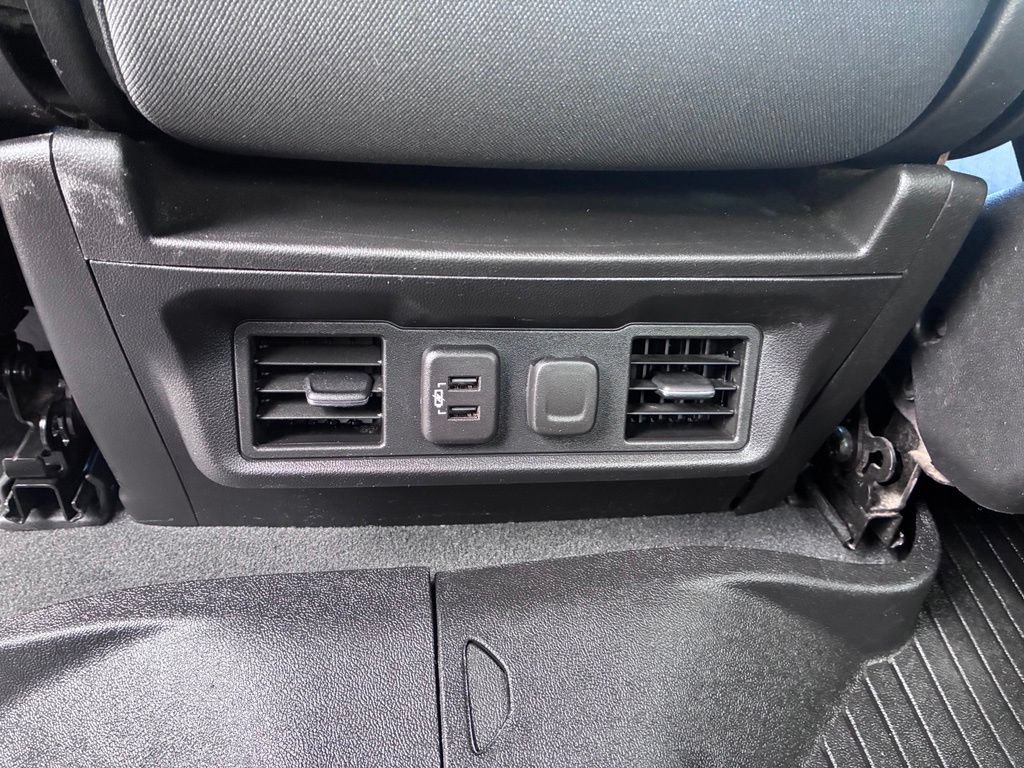 Used 2021 Chevrolet Silverado 1500 RST AWD/4WD image 12