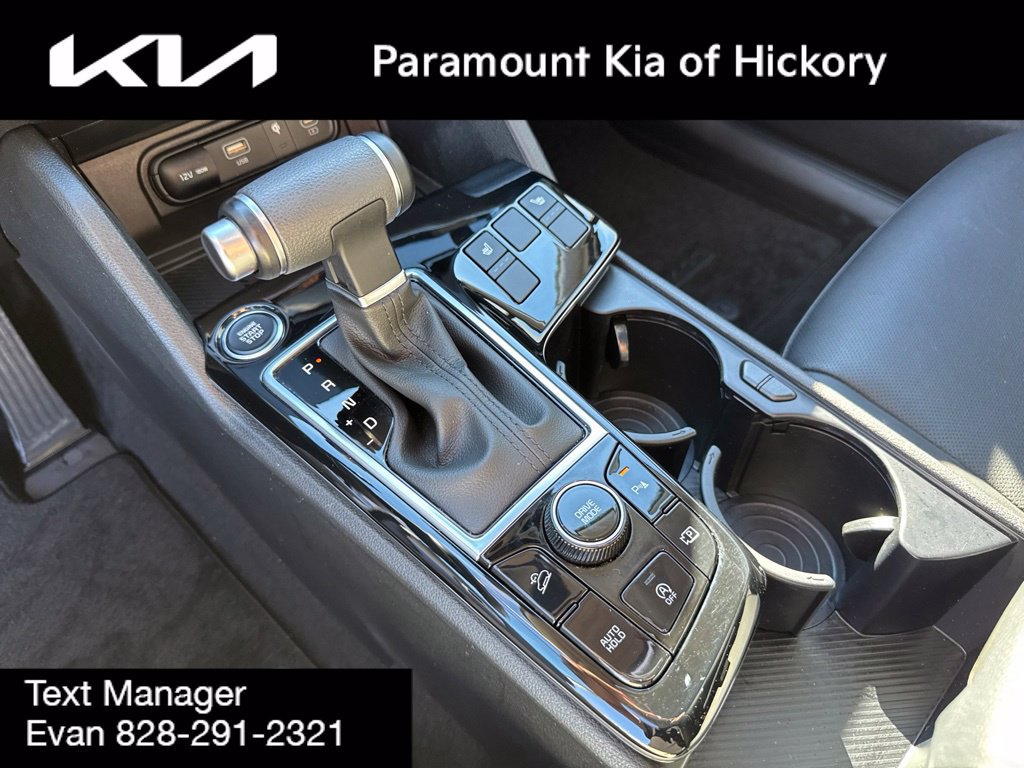 Used 2025 Kia Sportage EX w/ Premium Package FWD image 26