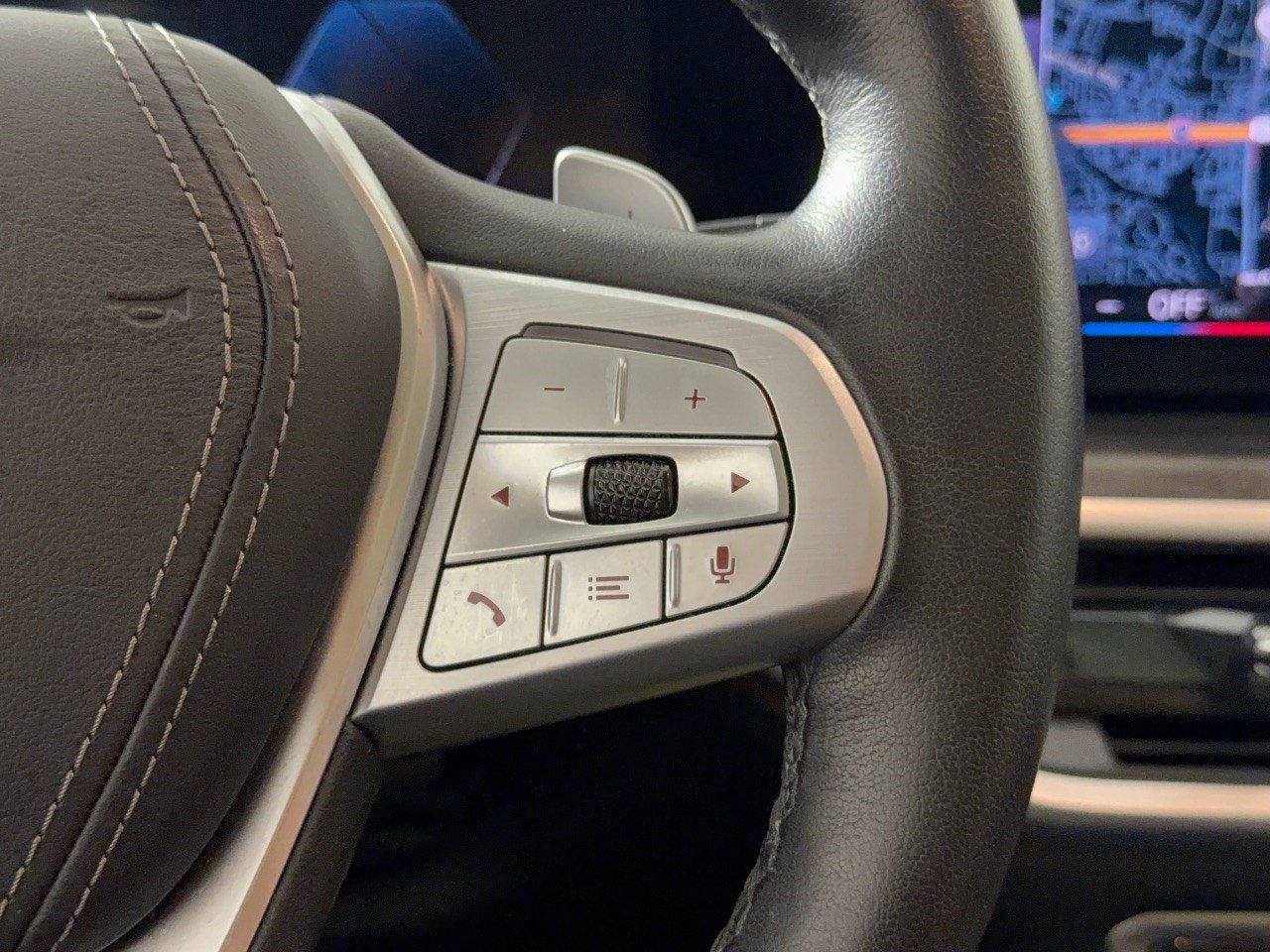 Certified 2023 BMW X7 xDrive40i w/ Premium Package AWD/4WD image 19