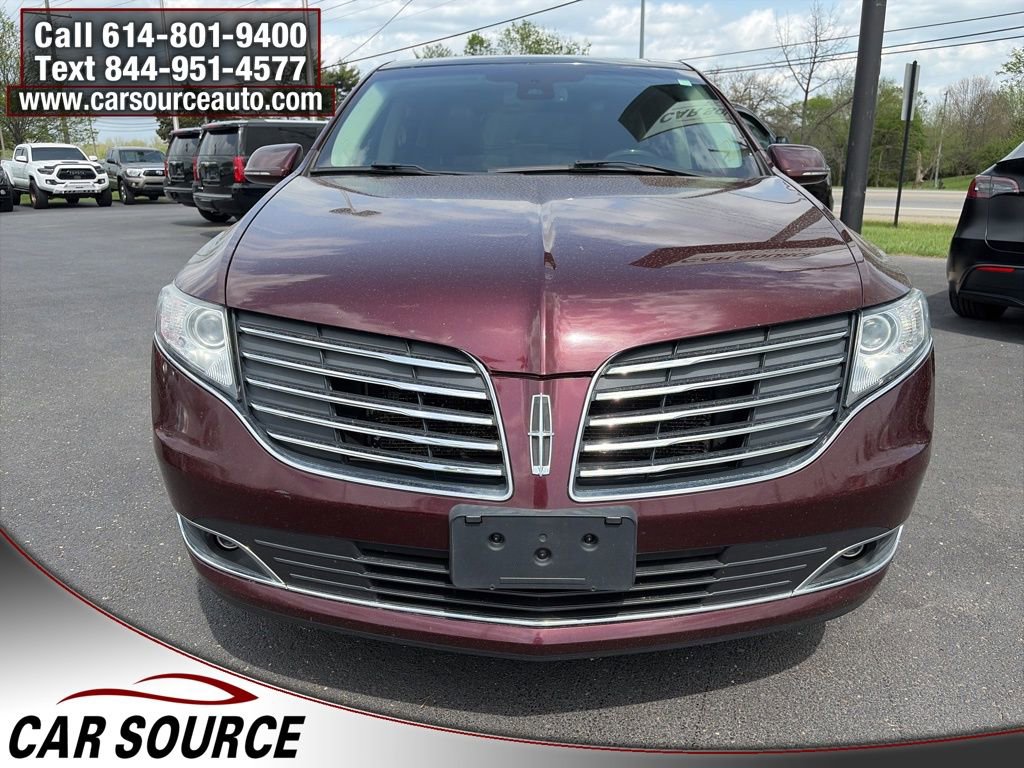 Used 2017 Lincoln MKT AWD image 2