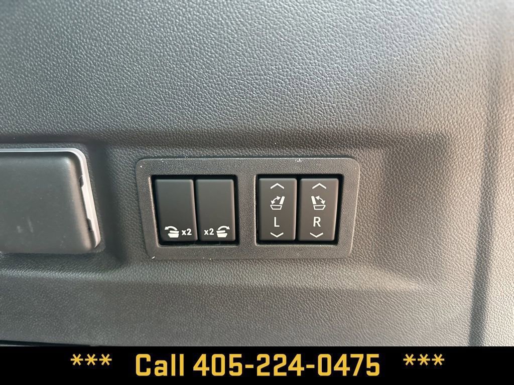 New 2026 GMC Yukon Denali w/ Denali Reserve Package AWD/4WD image 33