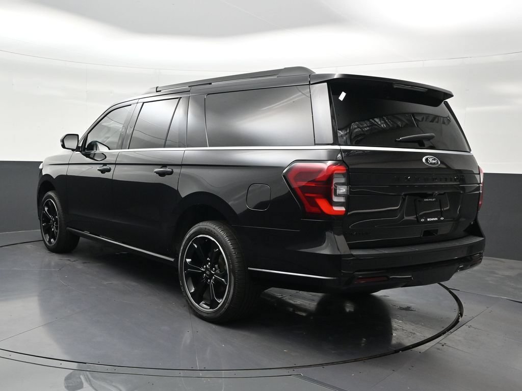 Used 2024 Ford Expedition Max Limited AWD/4WD image 3