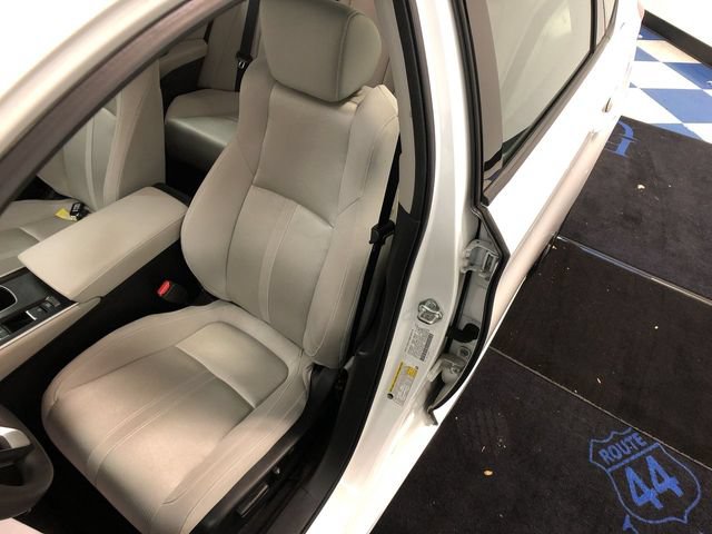 Used 2018 Honda Accord EX image 11