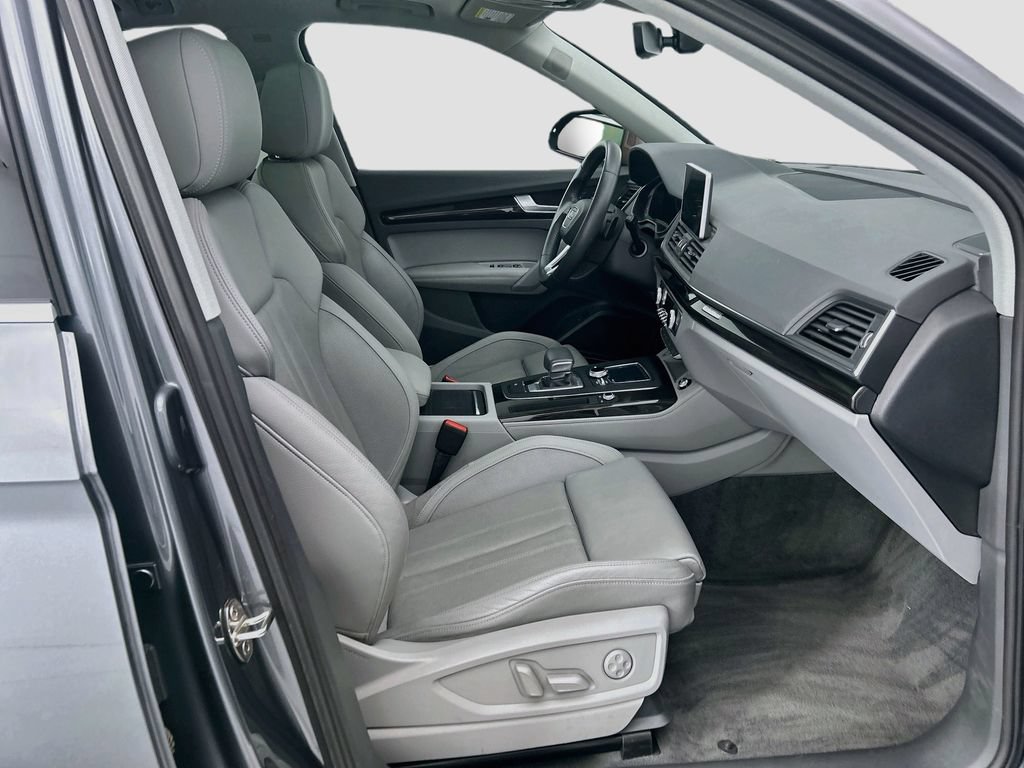 Used 2019 Audi Q5 Premium Plus AWD/4WD image 19