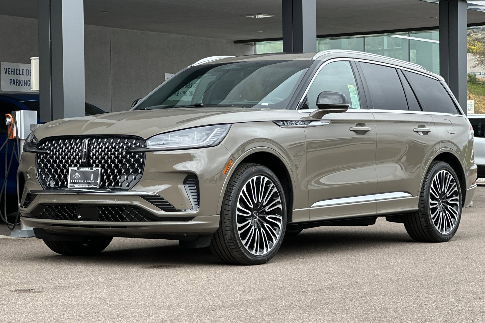 New 2025 Lincoln Aviator Black Label image 7