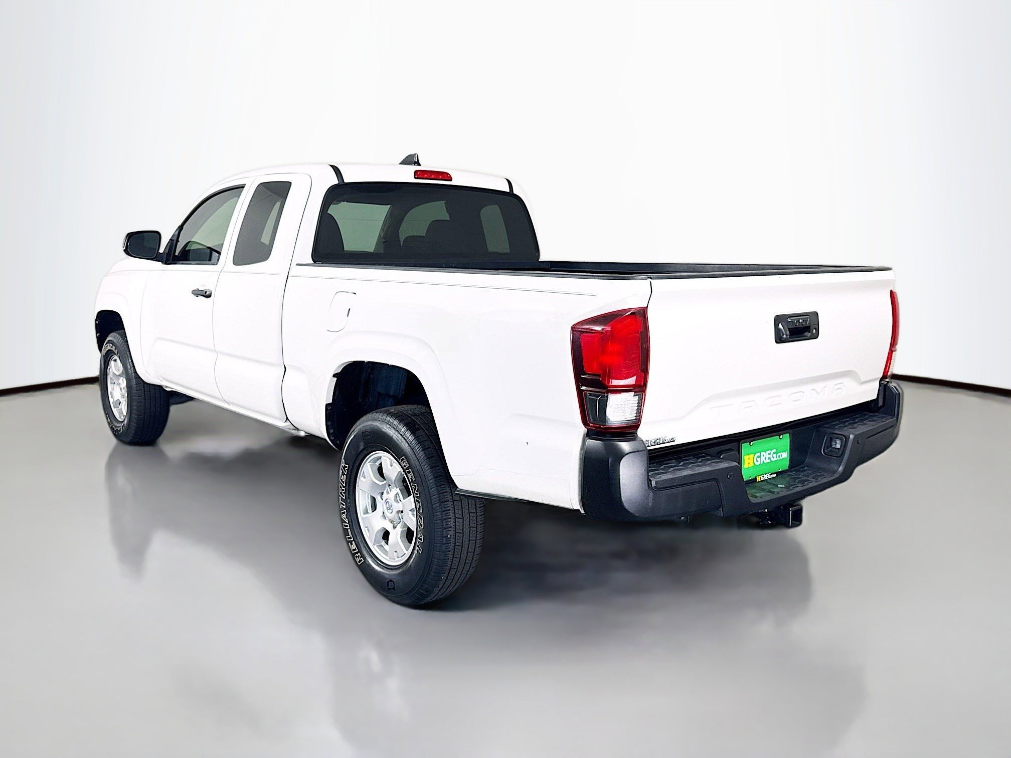 Used 2022 Toyota Tacoma SR RWD image 7