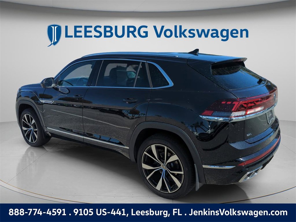 Used 2025 Volkswagen Atlas Cross Sport SEL Premium R-Line image 9
