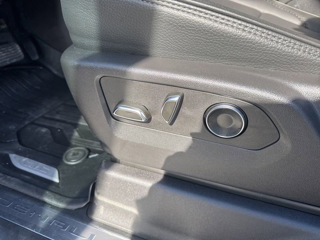 Used 2025 GMC Sierra 2500 Denali w/ Denali Reserve Package image 10