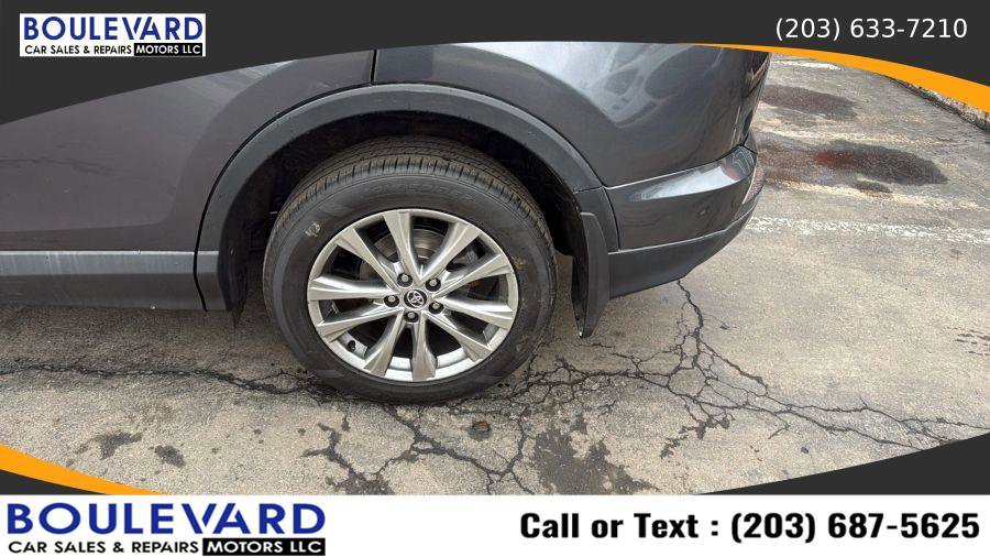 Used 2017 Toyota RAV4 Limited w/ All Weather Liner Package image 10