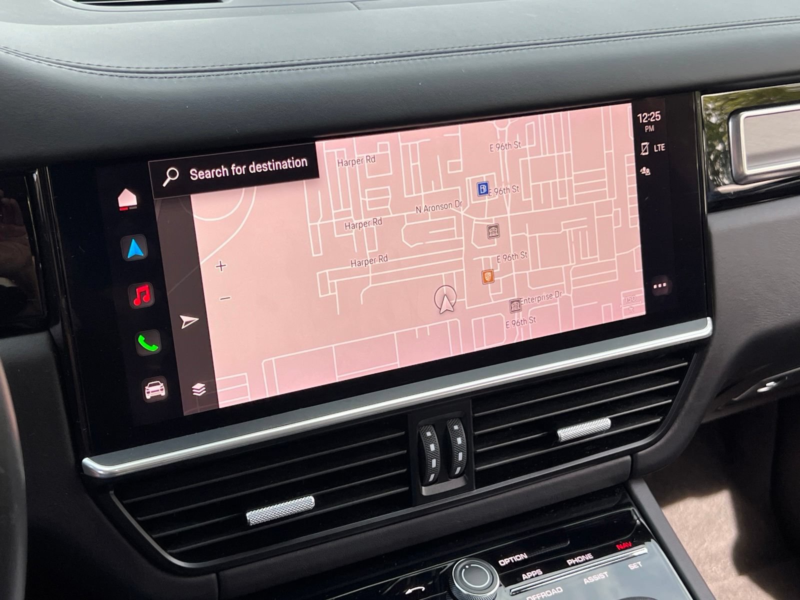 Certified 2023 Porsche Cayenne Turbo AWD/4WD image 30