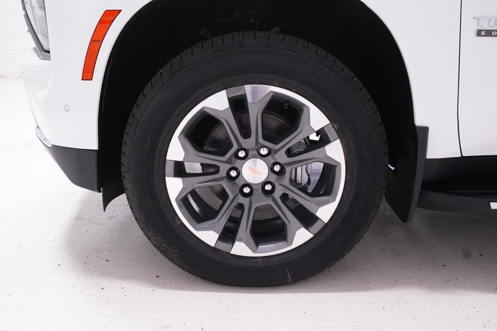 New 2026 Chevrolet Tahoe LT w/ Comfort Package image 13