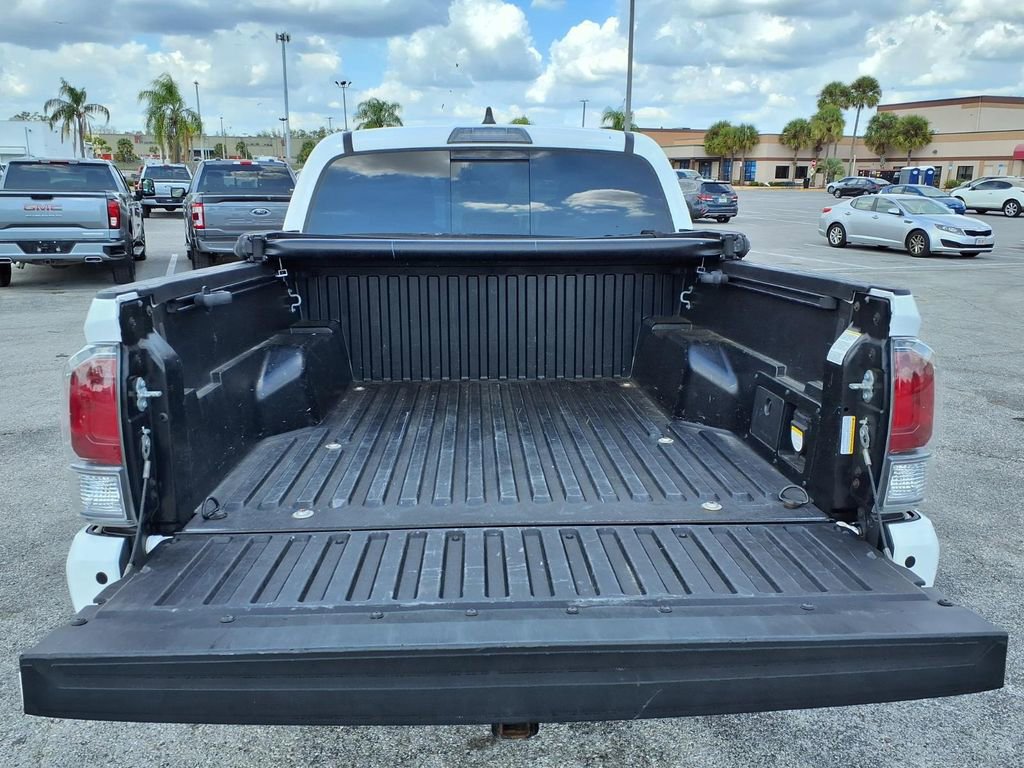 Used 2021 Toyota Tacoma TRD Off-Road w/ Technology Package image 18