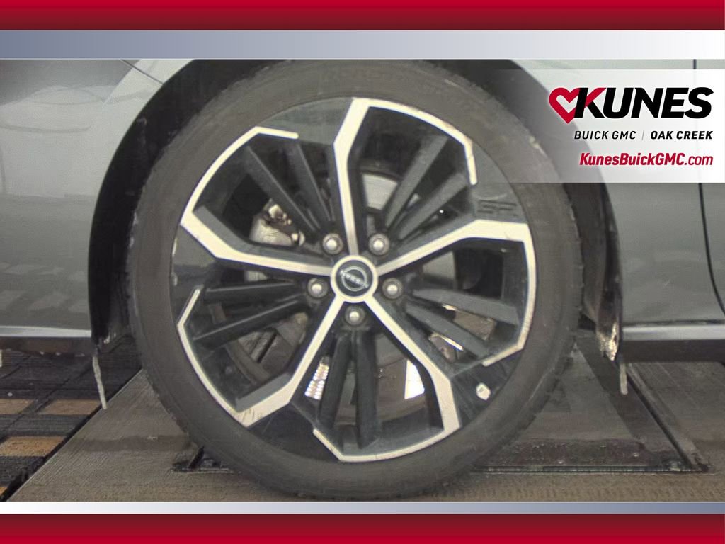 Used 2024 Nissan Altima 2.5 SR image 9