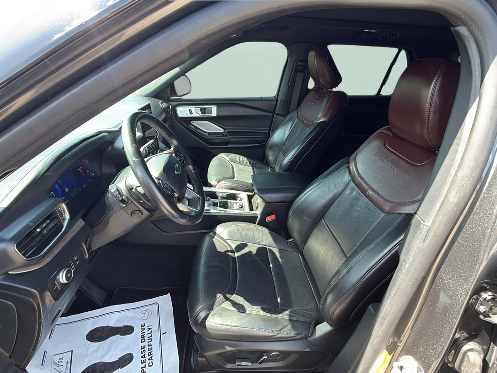 Used 2020 Ford Explorer Platinum w/ Premium Technology Package AWD/4WD image 18