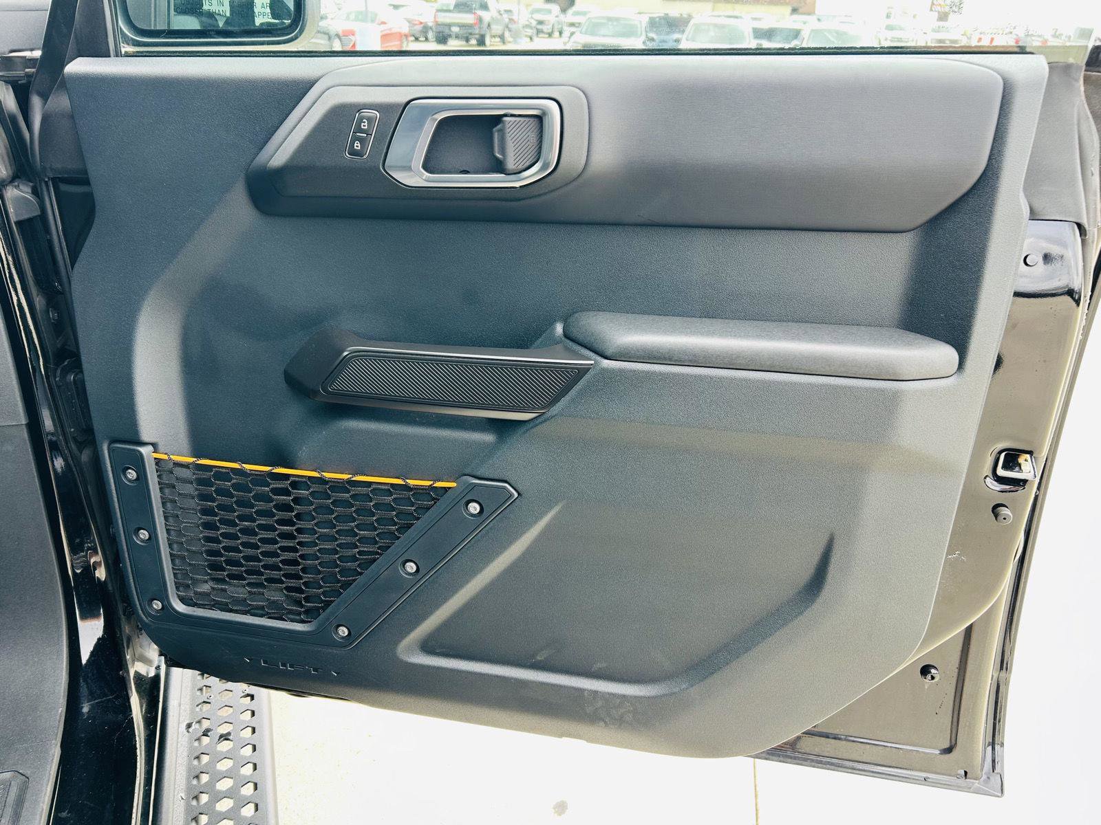 Used 2024 Ford Bronco Badlands image 32