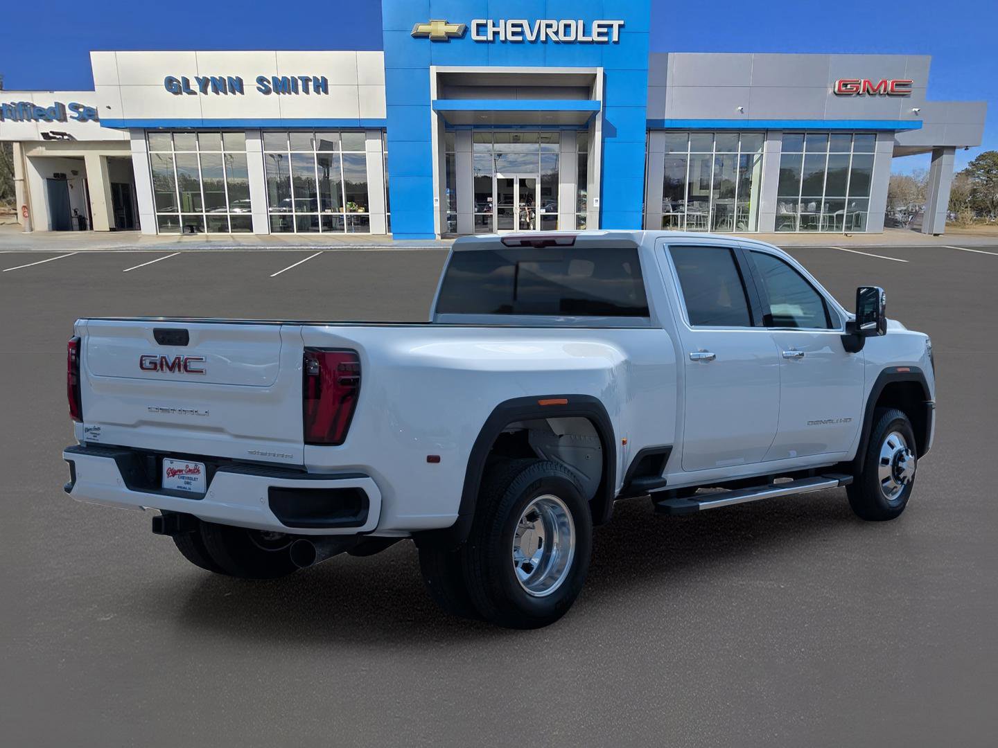 New 2026 GMC Sierra 3500 Denali w/ Technology Package image 8