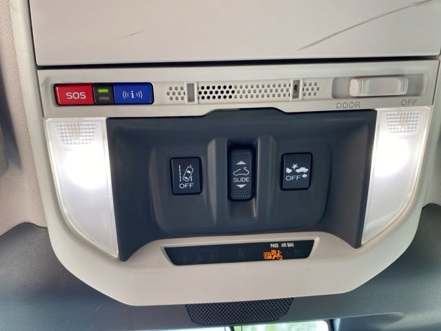 Used 2024 Subaru Forester Premium AWD/4WD image 17