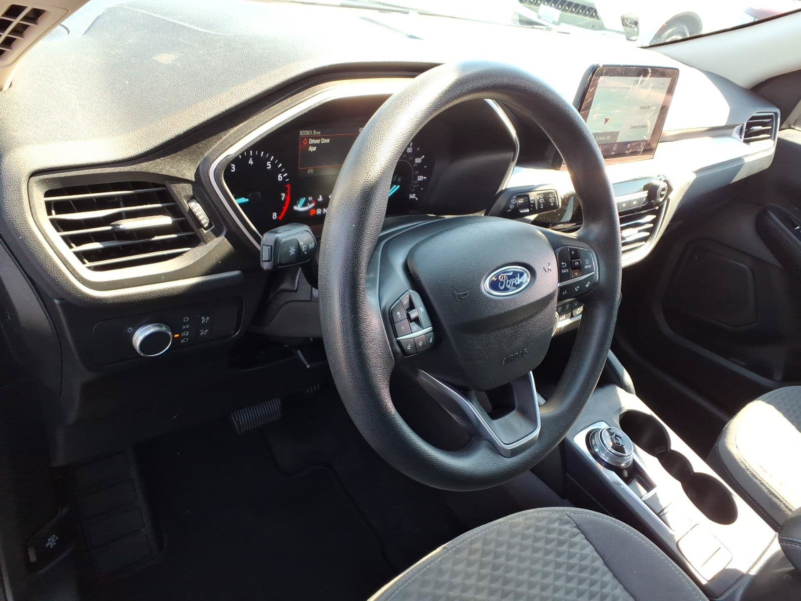 Used 2020 Ford Escape SE FWD image 8