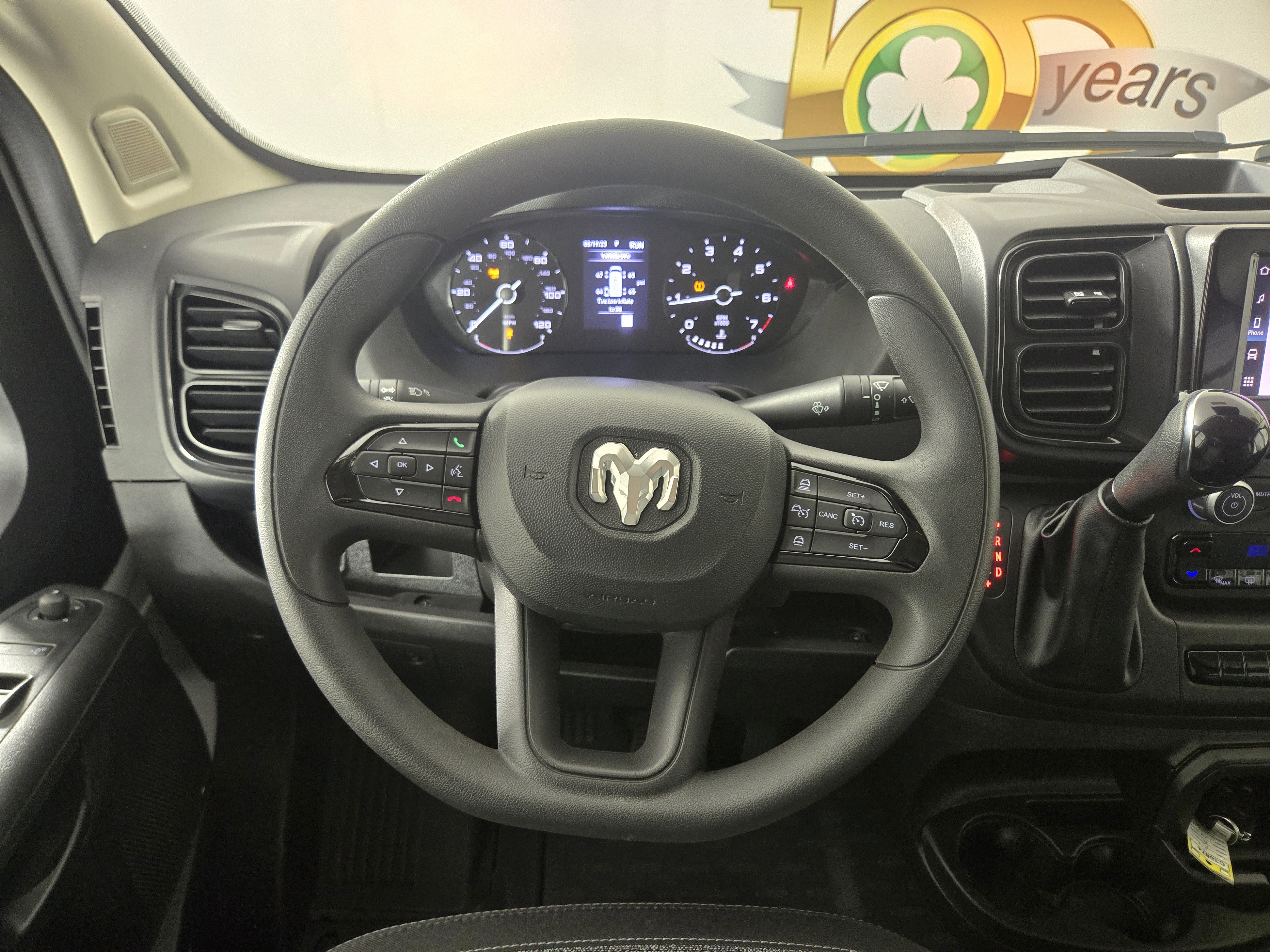 Used 2024 RAM ProMaster 2500 w/ Convenience Group image 15