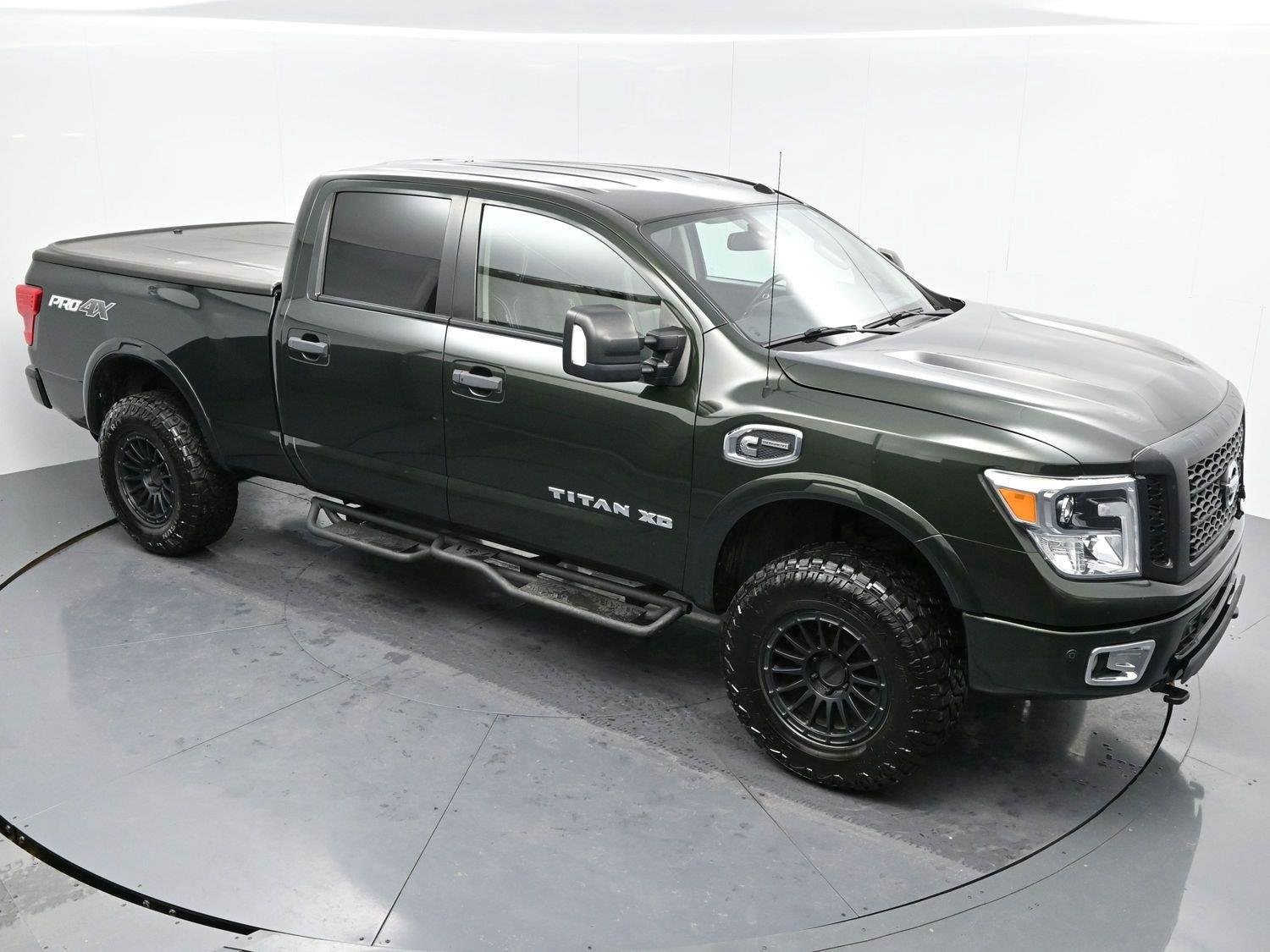 Used 2019 Nissan Titan PRO-4X w/ Pro-4x Convenience Package AWD/4WD image 39
