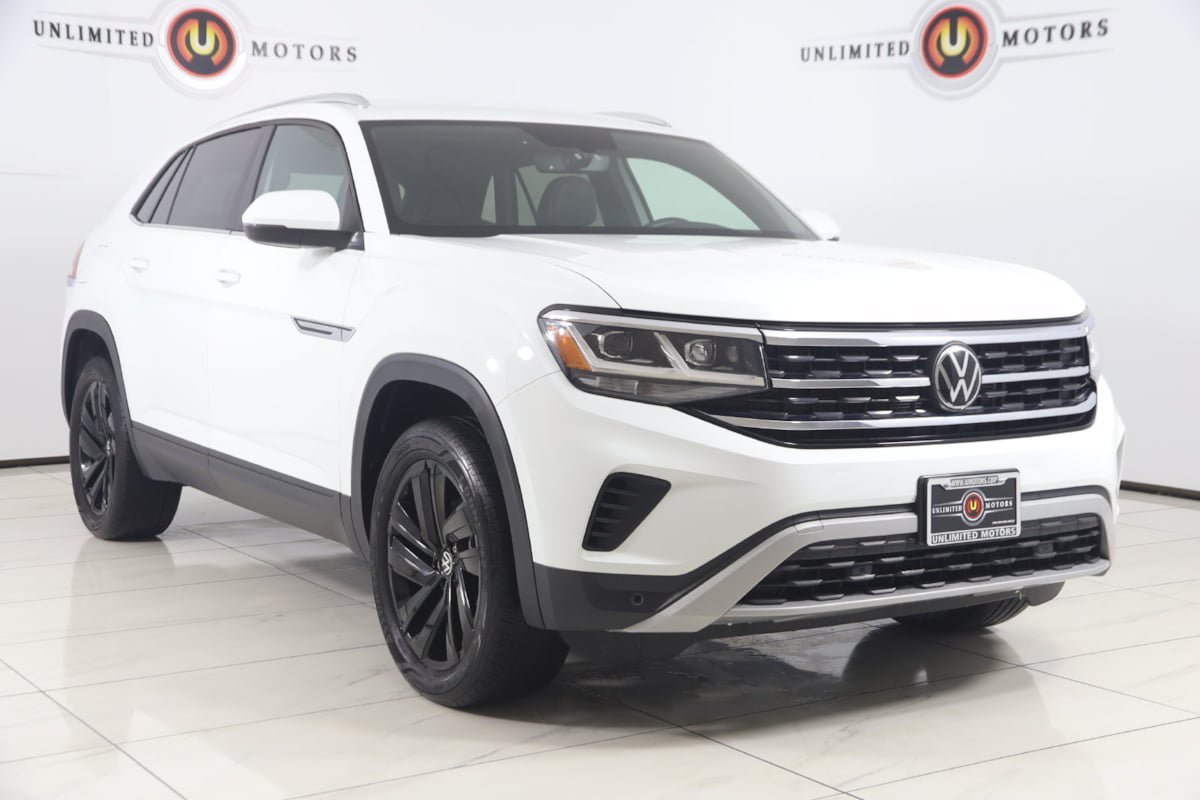 Used 2023 Volkswagen Atlas Cross Sport SE w/ Black Wheel Package AWD/4WD image 16