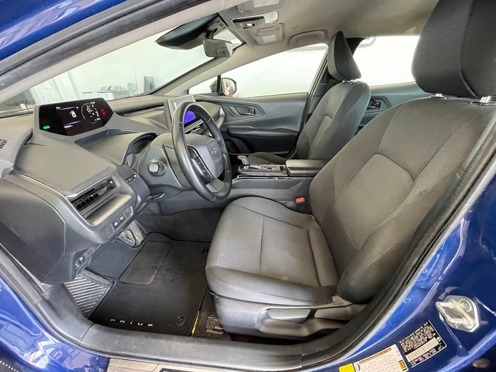Used 2023 Toyota Prius LE FWD image 11