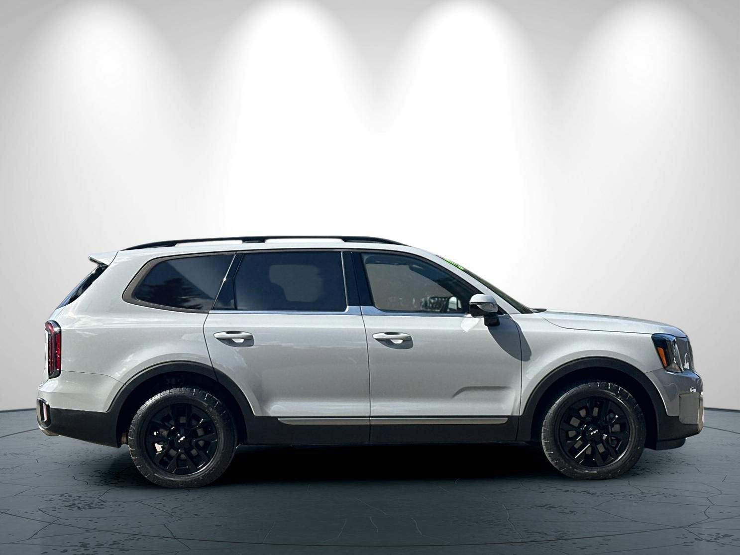 Used 2023 Kia Telluride SX Prestige X-Pro AWD/4WD image 3
