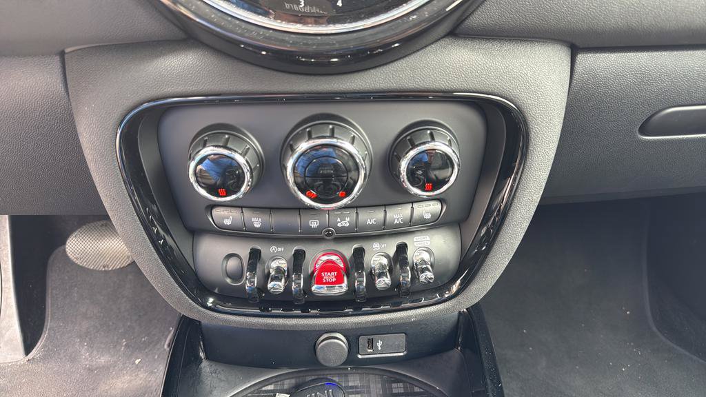 Used 2022 MINI Cooper Clubman S AWD/4WD image 25