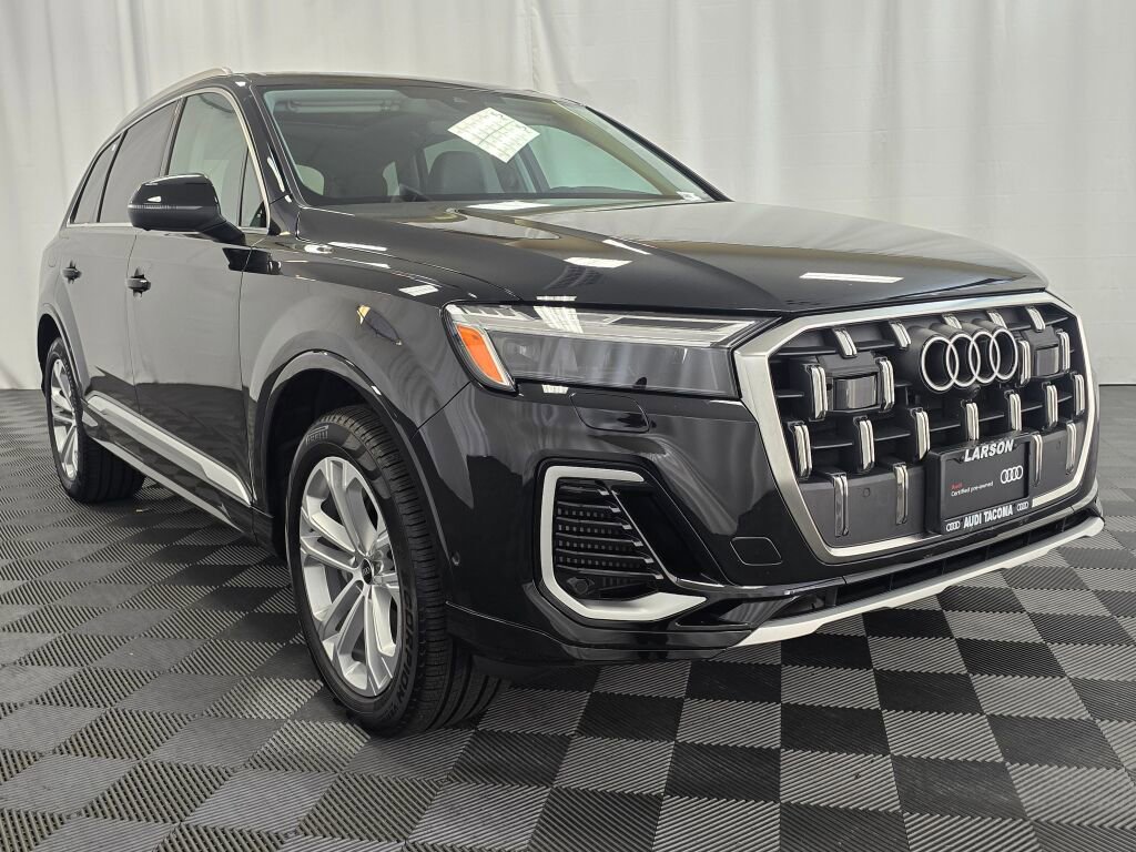 Certified 2025 Audi Q7 3.0T Premium Plus image 8