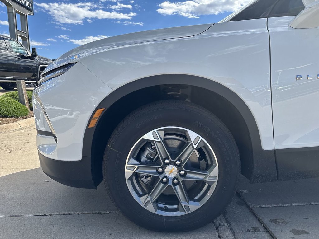 New 2026 Chevrolet Blazer LT w/ Sound & Technology Package AWD/4WD image 36