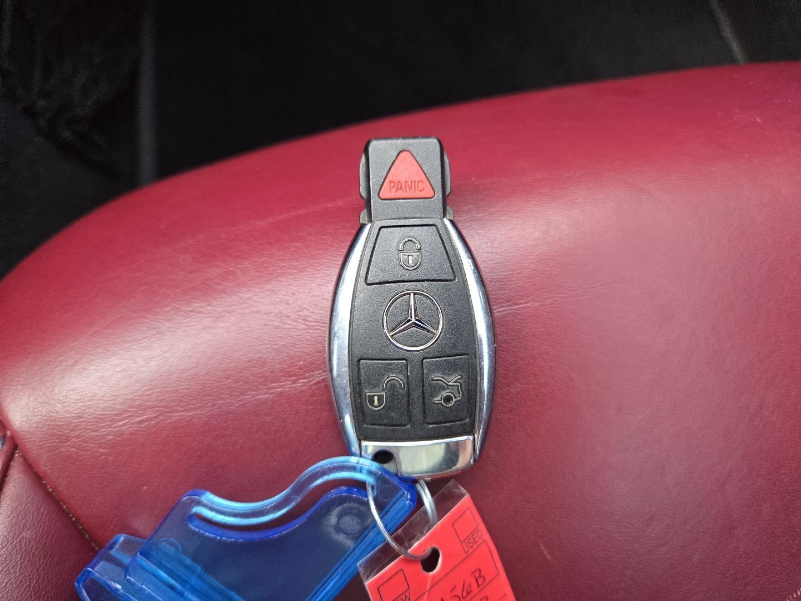 Used 2013 Mercedes-Benz SLK 250 image 32