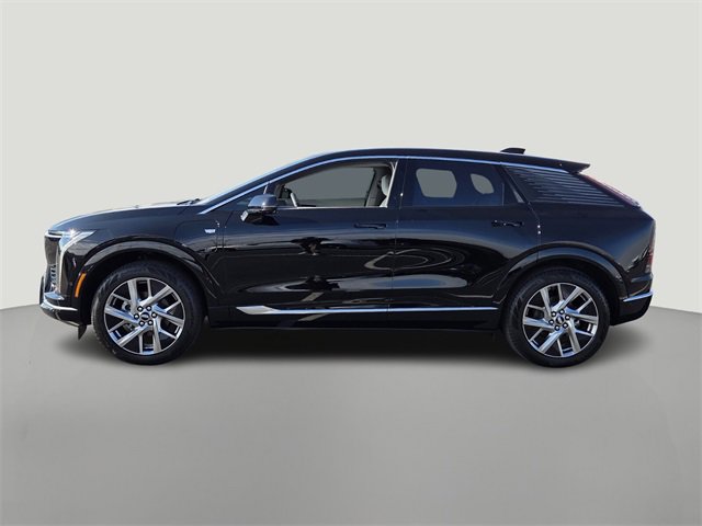 New 2026 Cadillac Optiq Luxury 1 image 2