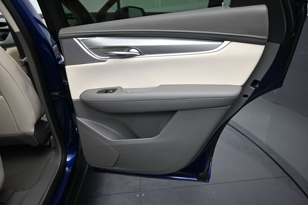 New 2026 Cadillac XT5 Premium Luxury AWD/4WD image 17