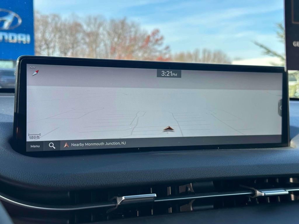 Used 2023 Genesis Electrified GV70 image 28