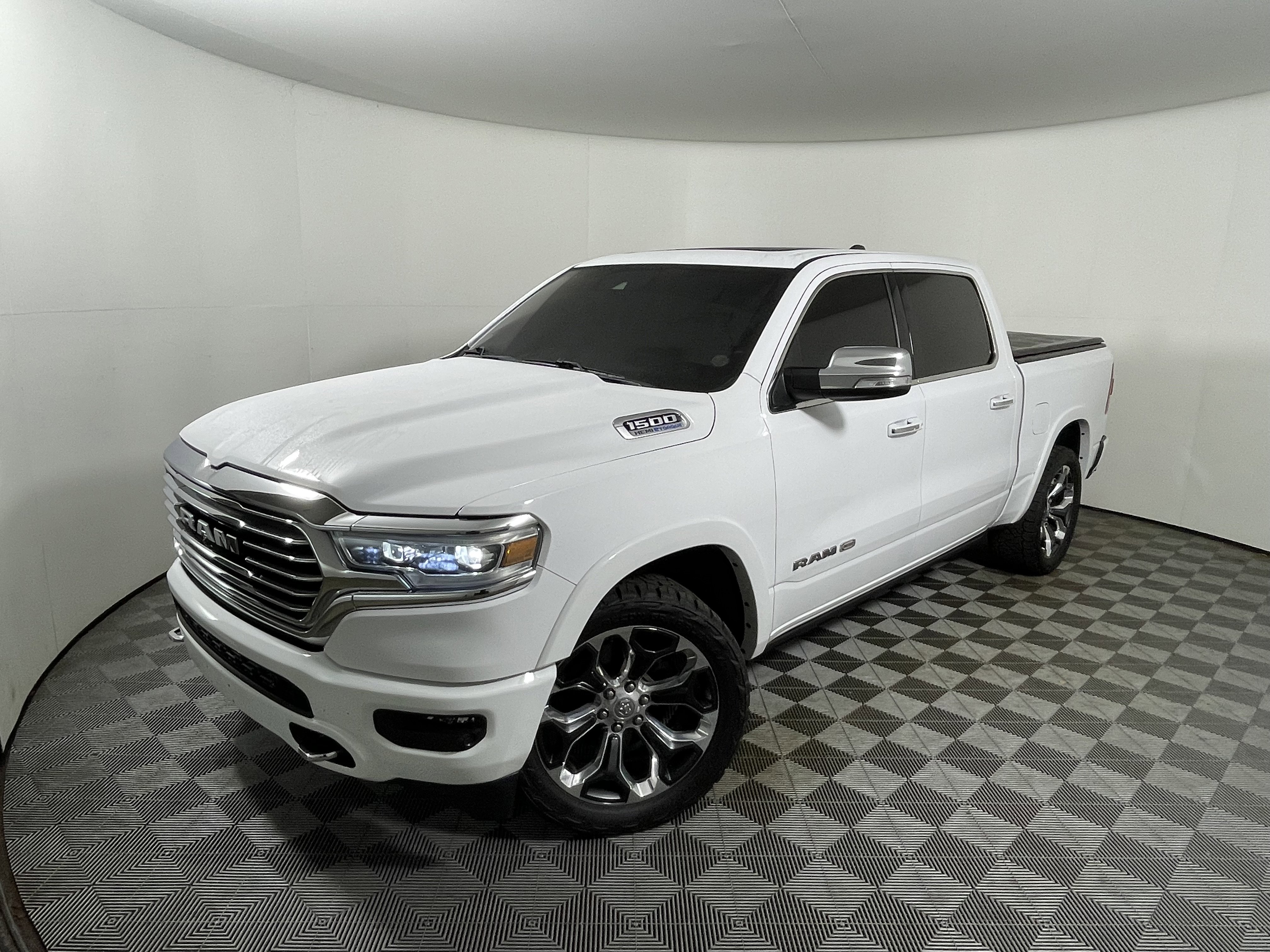 Used 2021 RAM 1500 Limited image 1