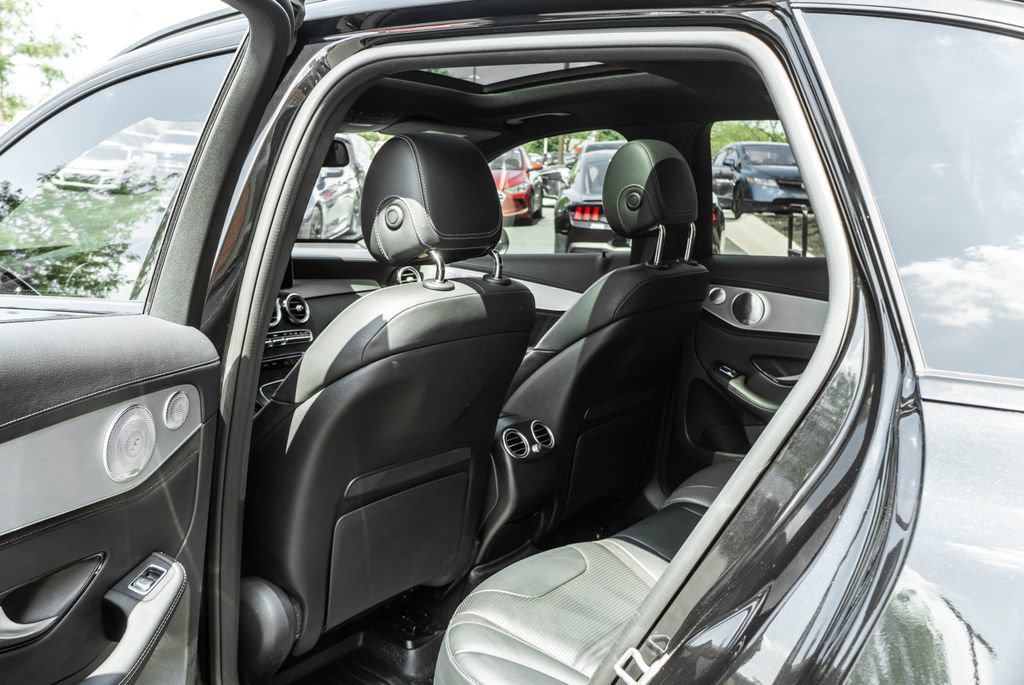 Used 2019 Mercedes-Benz GLC 63 AMG 4MATIC image 32