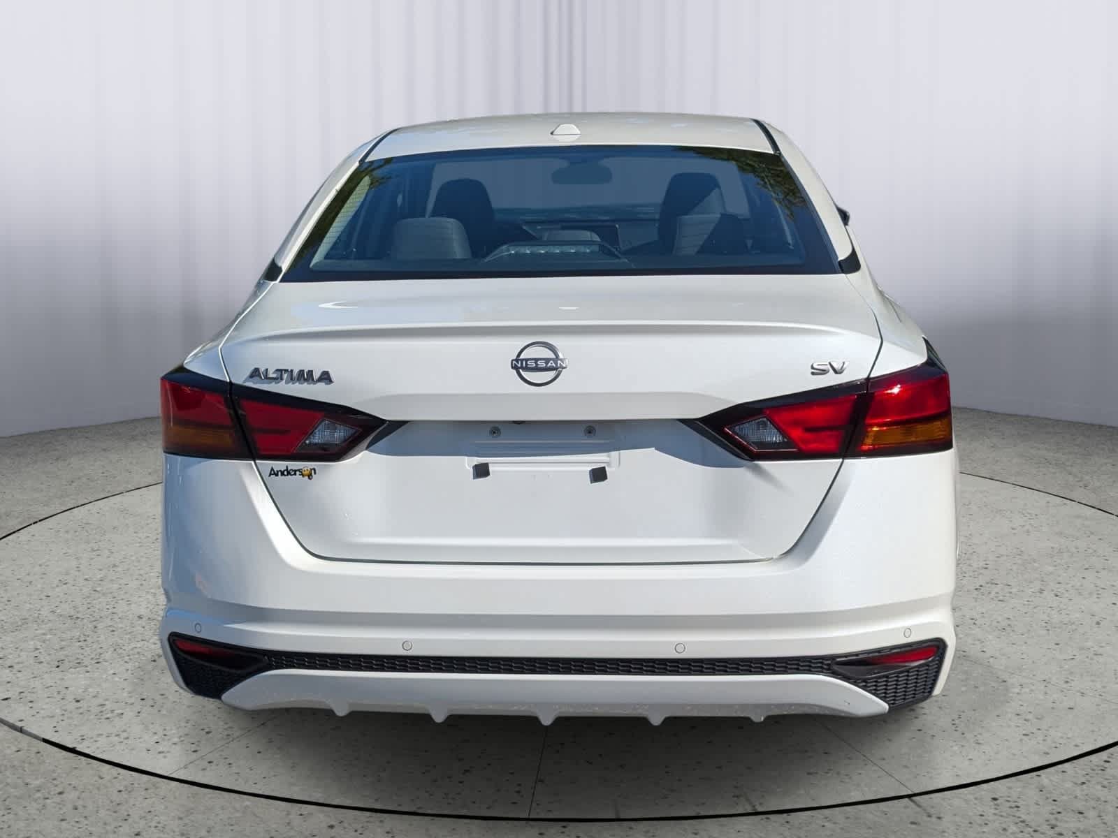 Used 2024 Nissan Altima 2.5 SV FWD image 4