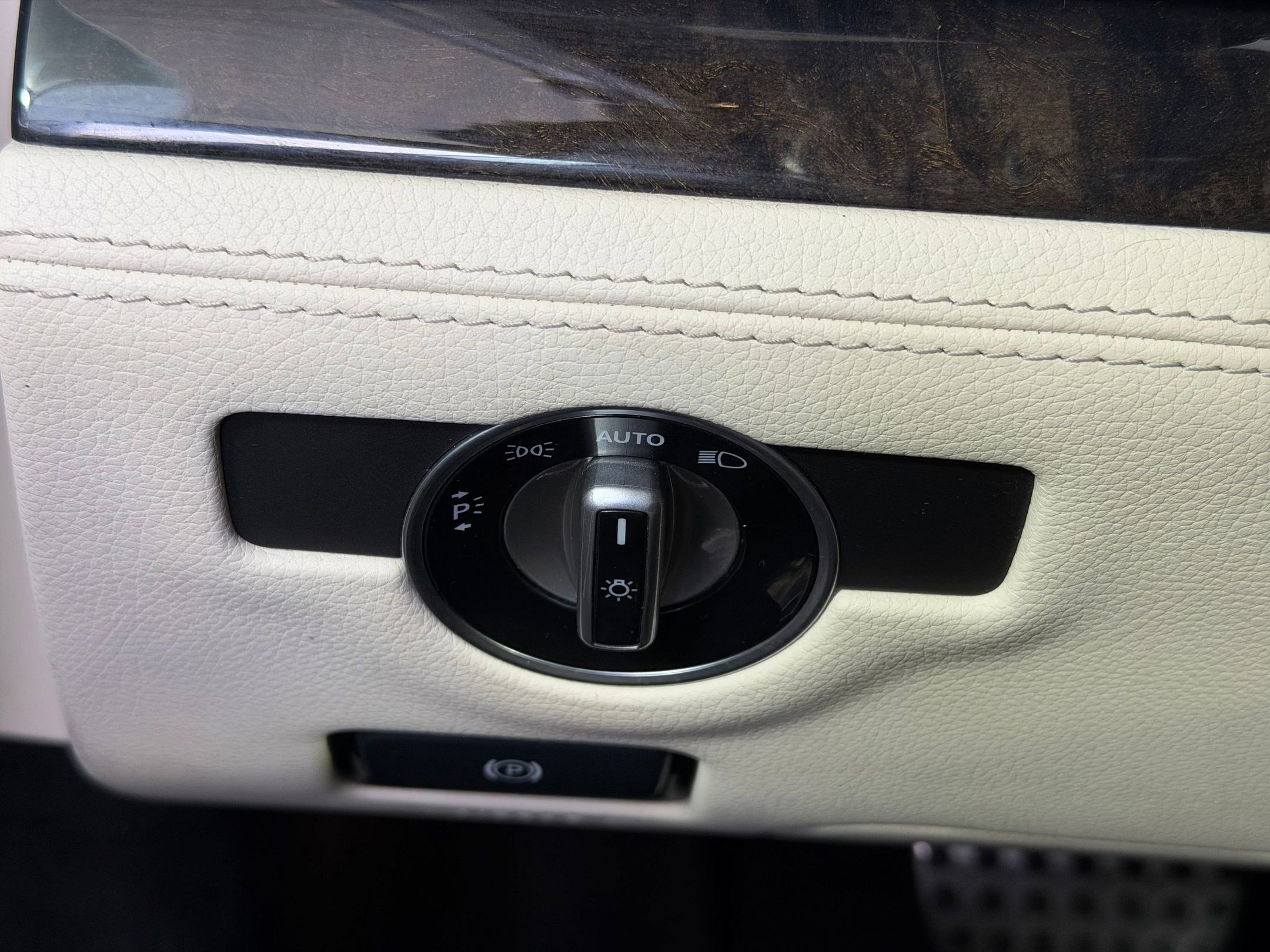 Used 2016 Mercedes-Benz SL 400 image 15