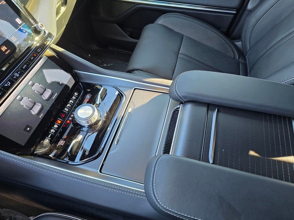 New 2025 Jeep Grand Wagoneer Series II Obsidian w/ Quick Order Packagew 28T AWD/4WD image 28