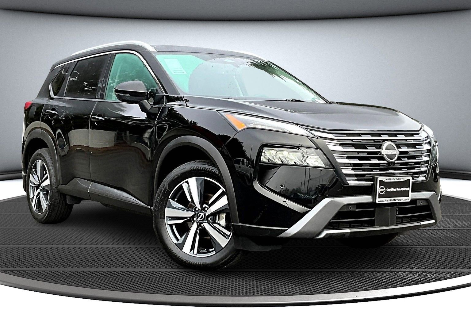 Used 2024 Nissan Rogue SL w/ SL Premium Package