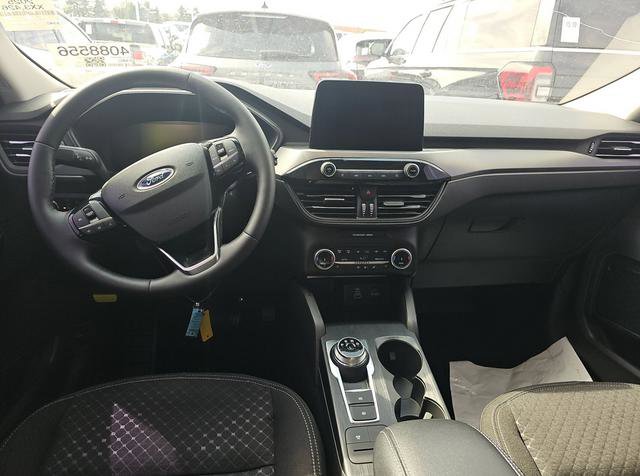 Used 2025 Ford Escape Active w/ Cold Weather Package image 5