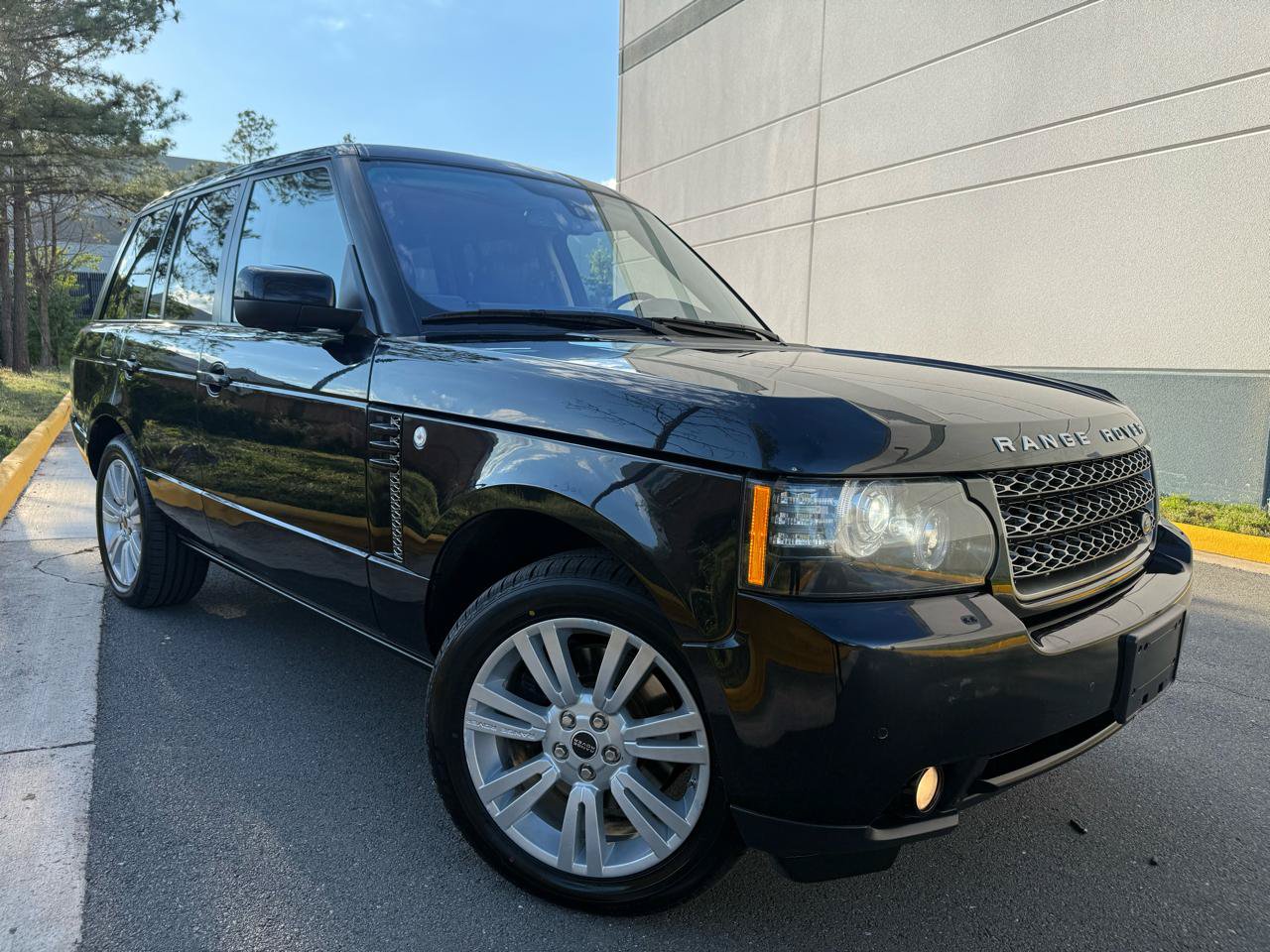 Used 2012 Land Rover Range Rover HSE LUX