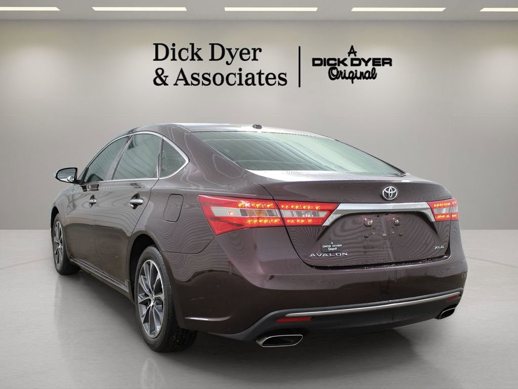Used 2016 Toyota Avalon XLE Plus FWD image 6