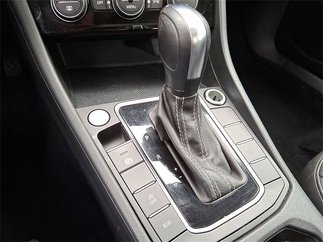 Used 2021 Volkswagen Jetta SE image 14