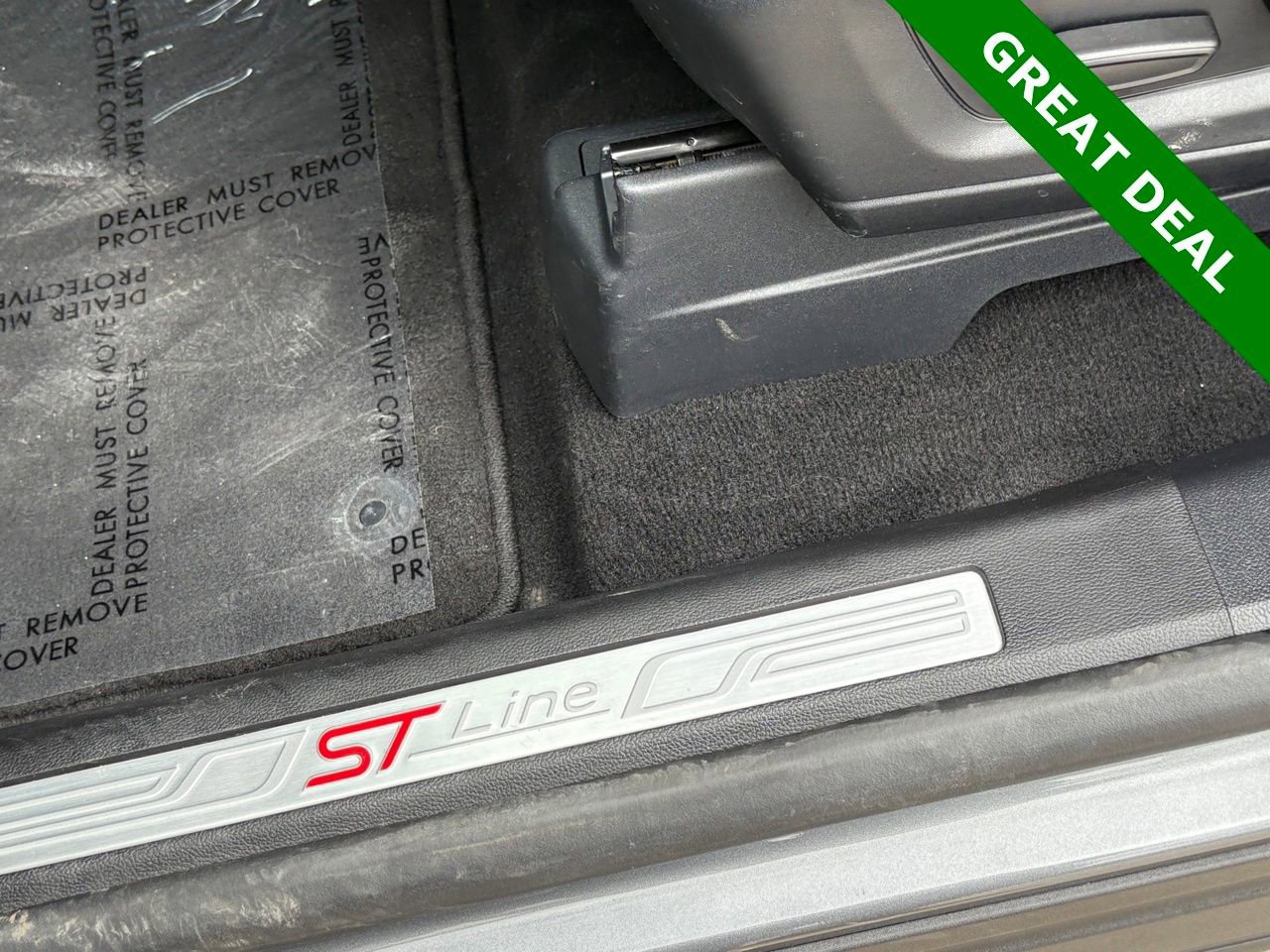 Used 2025 Ford Explorer ST-Line AWD/4WD image 35