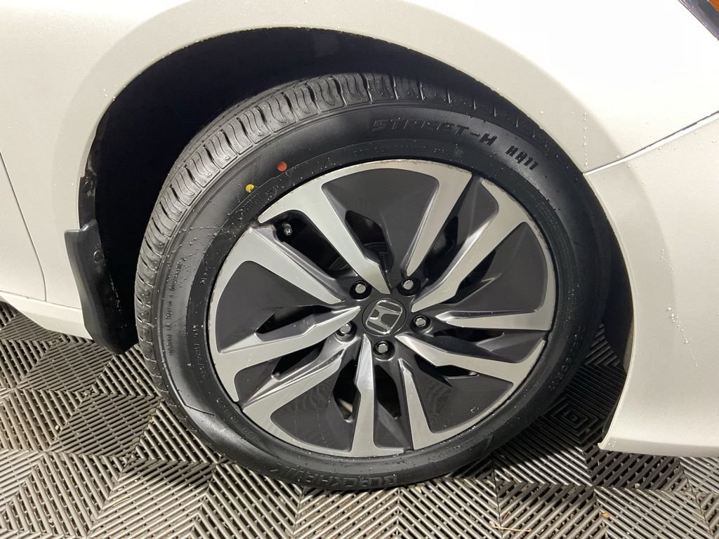 Used 2020 Honda Accord Touring image 39
