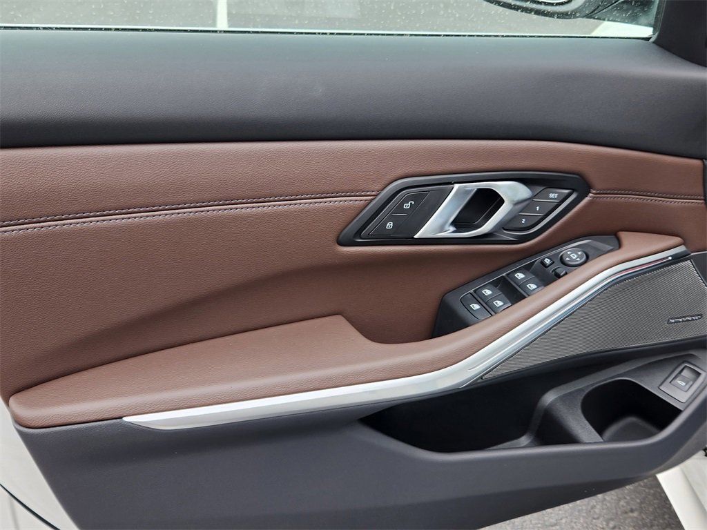 New 2025 BMW 330i xDrive Sedan image 8