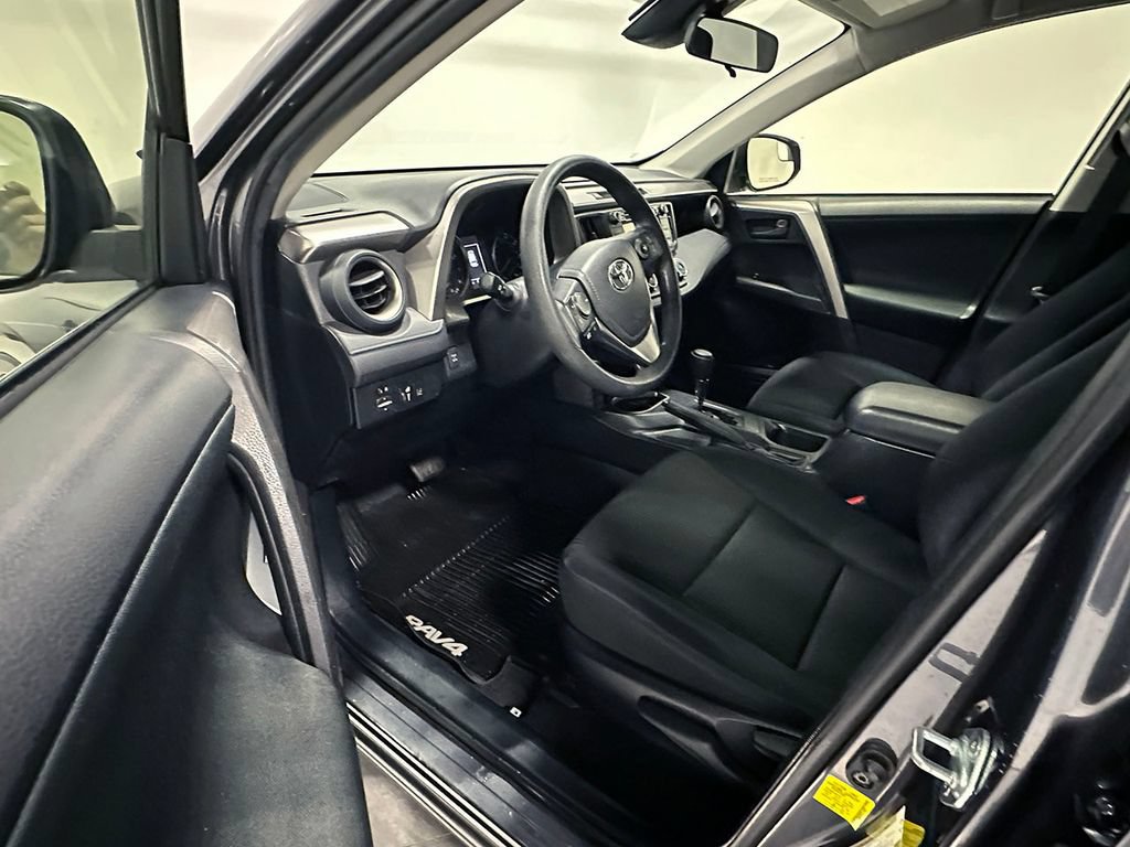 Used 2018 Toyota RAV4 LE w/ All Weather Liner Package AWD/4WD image 17